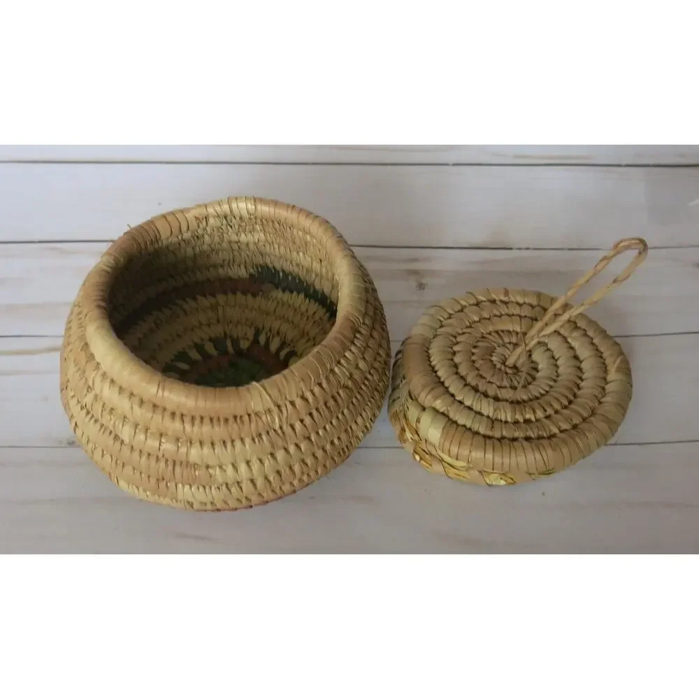 AFRICAN Hand Woven Hanging Basket Grass Tribal Ethnic Lid and Loop Nigeria Tans